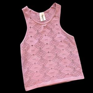 Dynamic crop top tank
